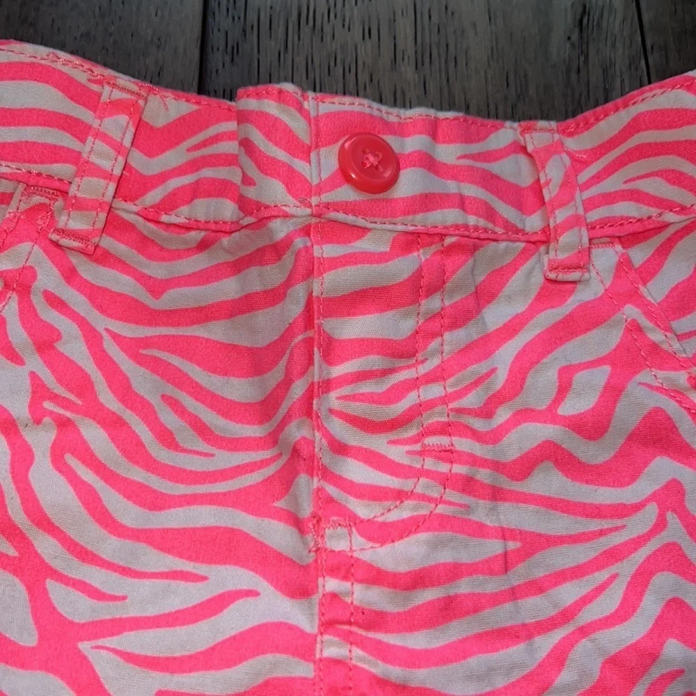 NWOT girl pink zebra print Jean like shorts